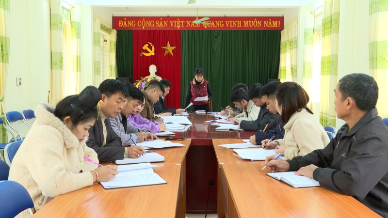 đoàn kiểm tra làm việc tại xã mường thín