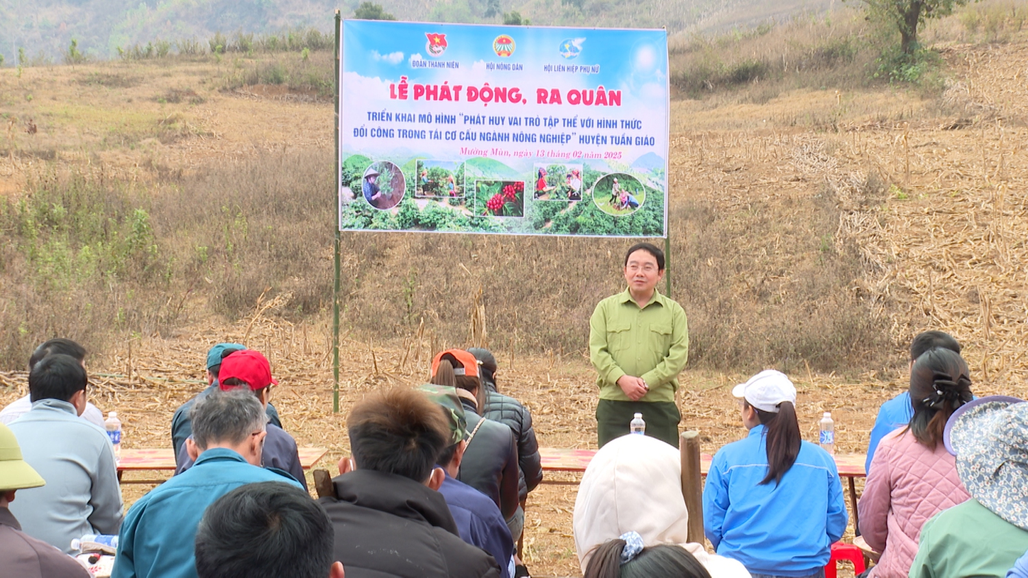 ĐỒNG CHÍ GIÀNG A DẾ PHÁT BIỂU TẠI LỄ PHÁT ĐỘNG RA QUÂN TẠI BẢN XUÂN TƯƠI