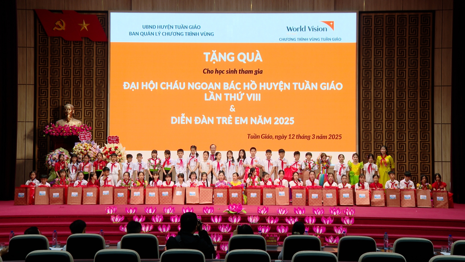 Chương trình vùng tặng quà