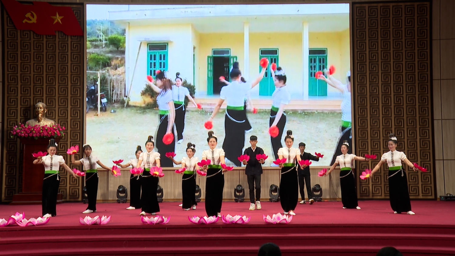 PHẦN THI CỦA ĐỘI XÃ MƯỜNG KHONG