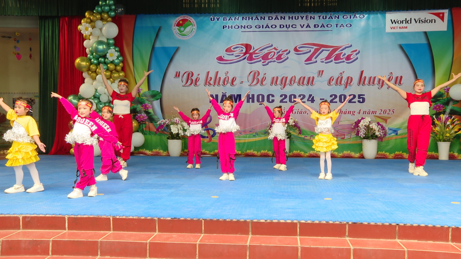 Các tiết mục văn nghệ