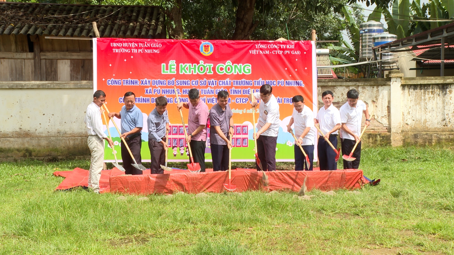 lễ khởi công công trình xây dựng cơ sở vật chất tiểu học Pú Nhung